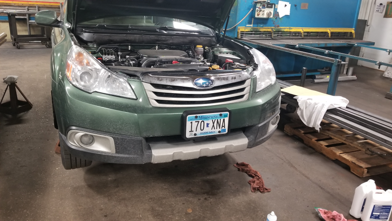 This plate no longer blocks the lower air intake, so that’s nice.